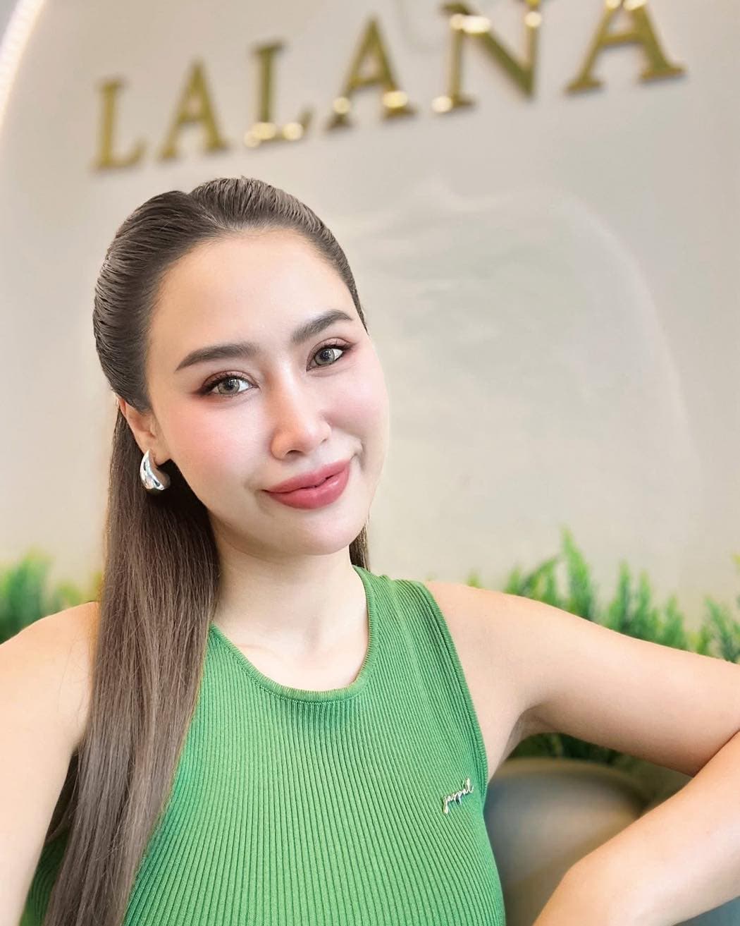 Image gallery marquee